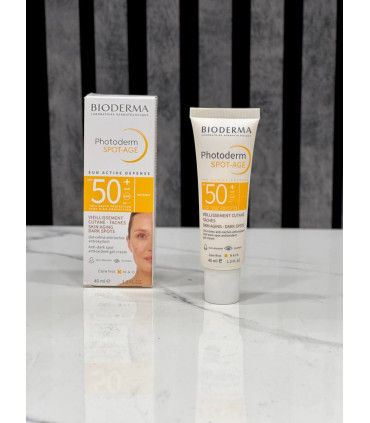 ضد آفتاب فتودرم اسپات ایج بایودرما SPF50
